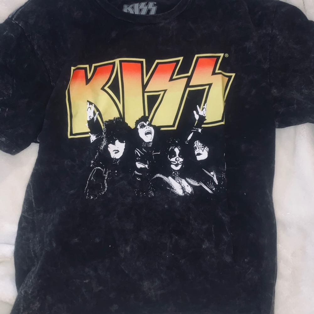 Kiss band tee crop top